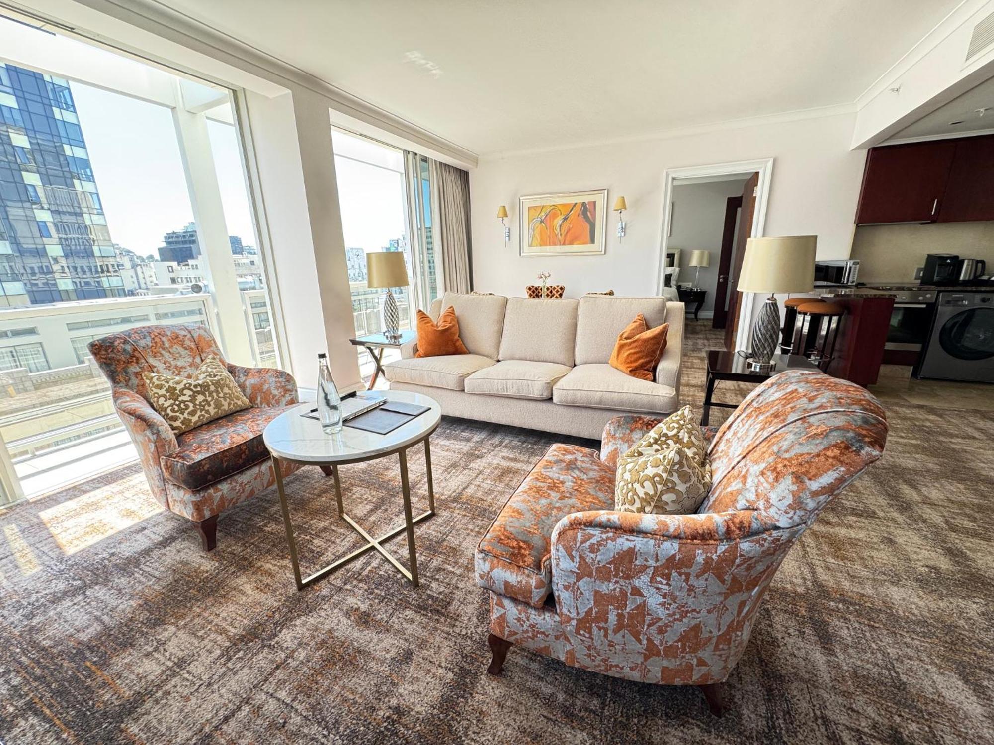 Luxury Residence At Taj Cape Town - Top Corner Apartment With Balcony - Newly Renovated 외부 사진