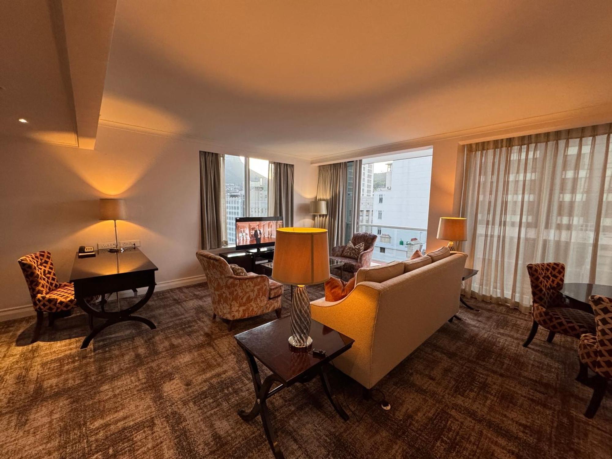 Luxury Residence At Taj Cape Town - Top Corner Apartment With Balcony - Newly Renovated 외부 사진